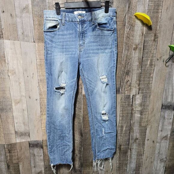 Willow & Root Buckle Distressed High Rise Ankle Straight Jean - Picture 2 of 6